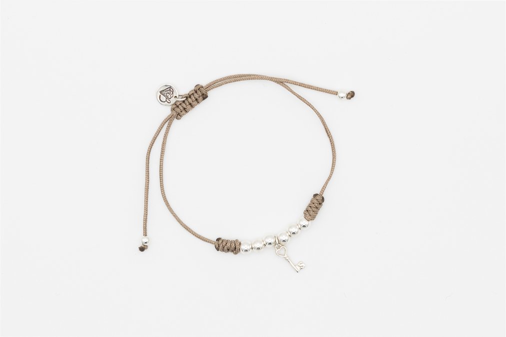 pulsera macrame inicial plata